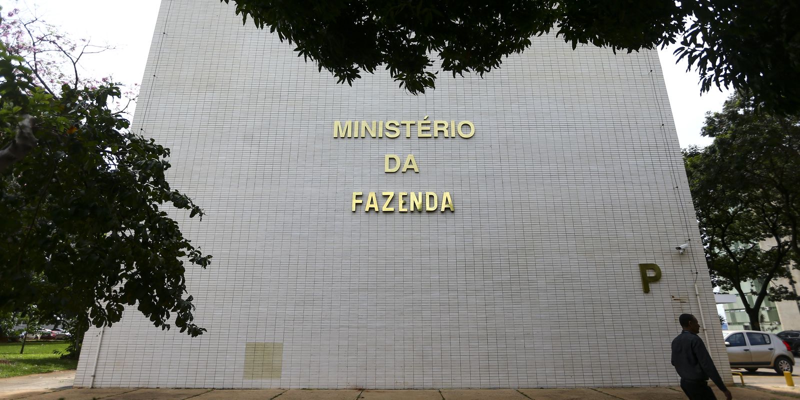 Ministério da Fazenda projeta crescimento econômico de 2,3% para 2026