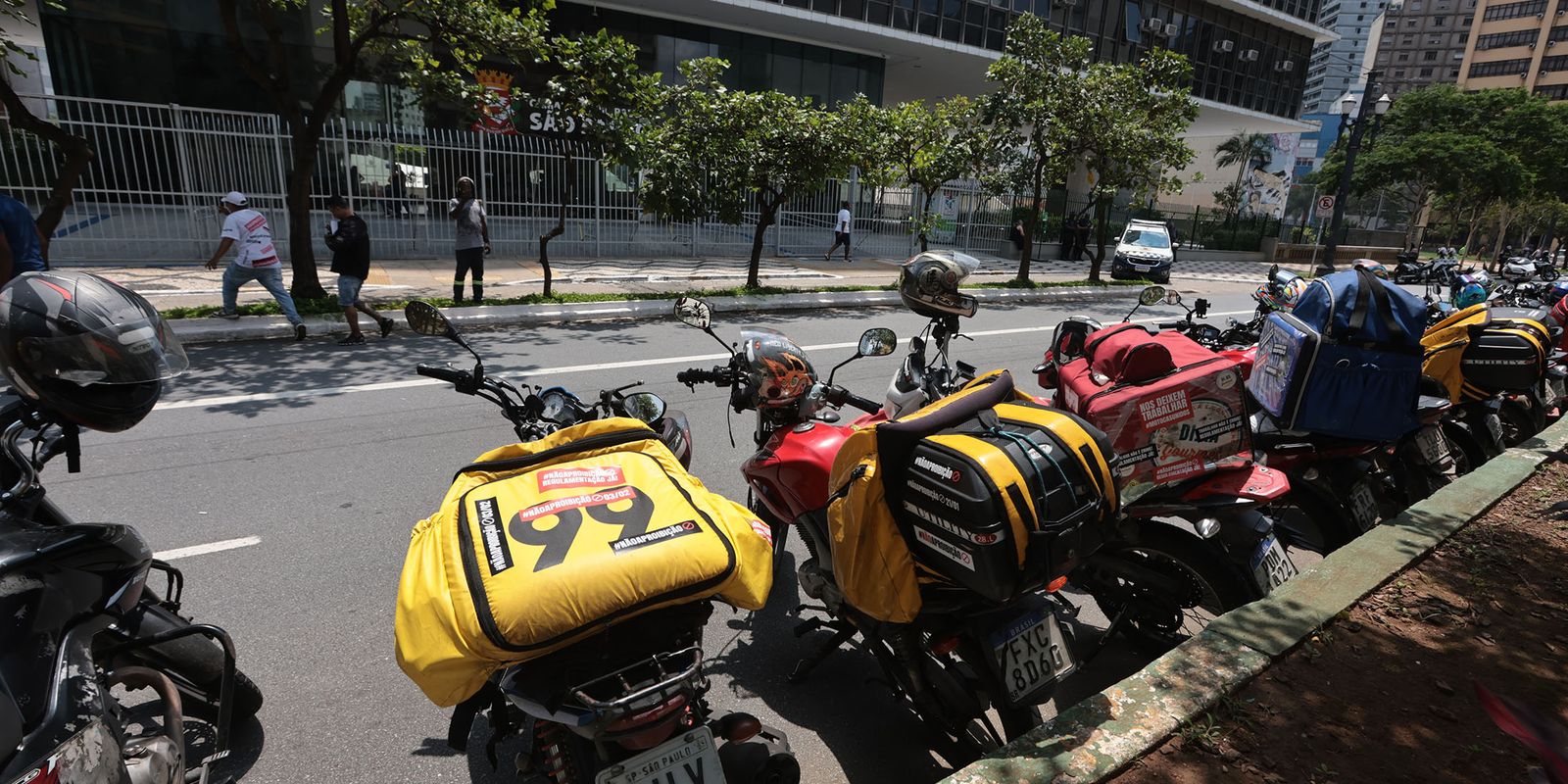 Justiça de SP recomenda que Prefeitura regulamente mototáxi em 90 dias
