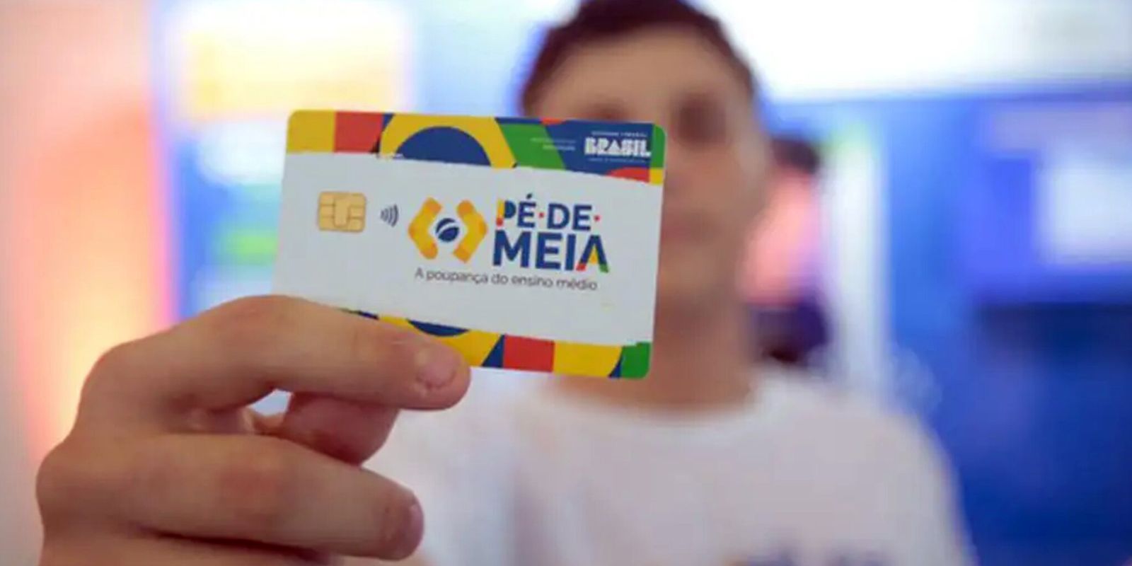MEC atualiza regras do programa Pé-de-Meia para este ano