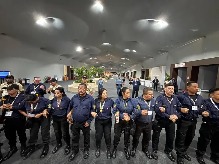 Belém- 20/11/2025 - Incêndio em pavilhão da COP30. Foto: Tânia Rêgo/Agência Brasil.