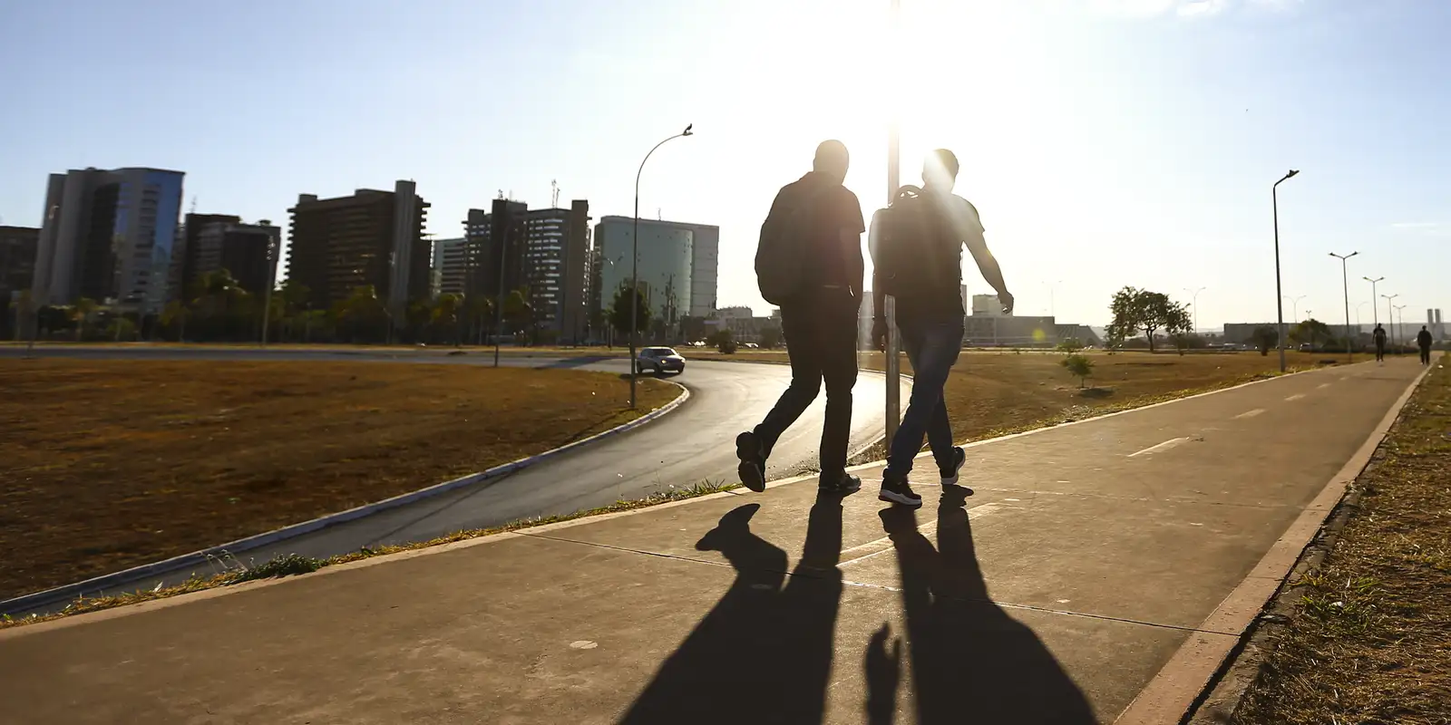 Verão começa domingo e eleva temperaturas em todo o país