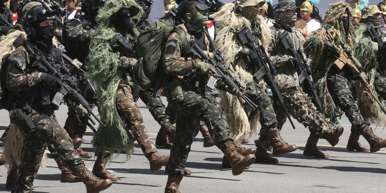 Mulheres participam pela primeira vez da seleção do Exército