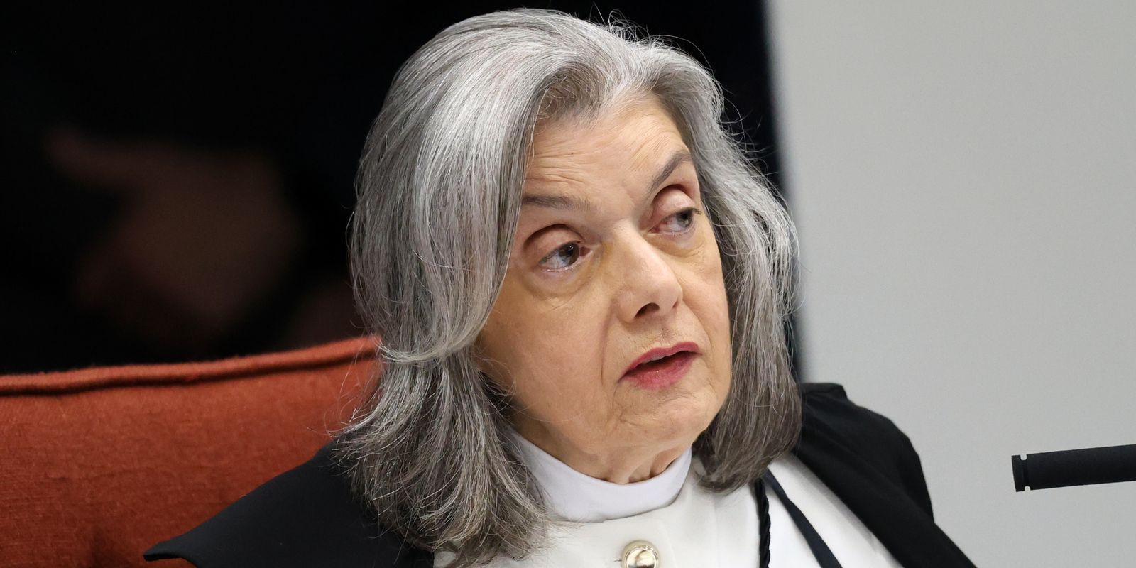 Cármen Lúcia apresenta recomendações de conduta para juízes eleitorais