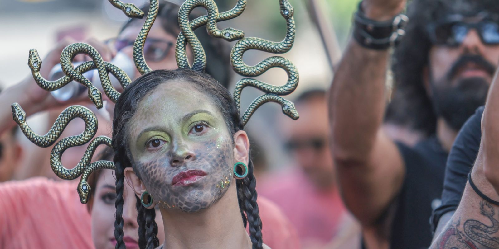 Medo do assédio restringe liberdade das mulheres no carnaval
