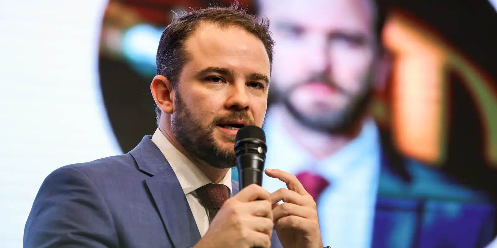 Dario Durigan assume Ministério da Fazenda