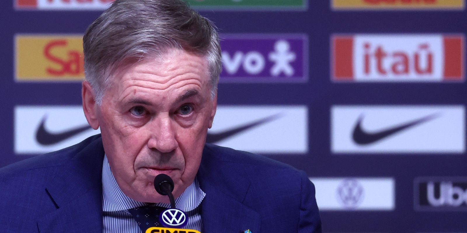 Ancelotti promete quatro atacantes em amistoso contra a França