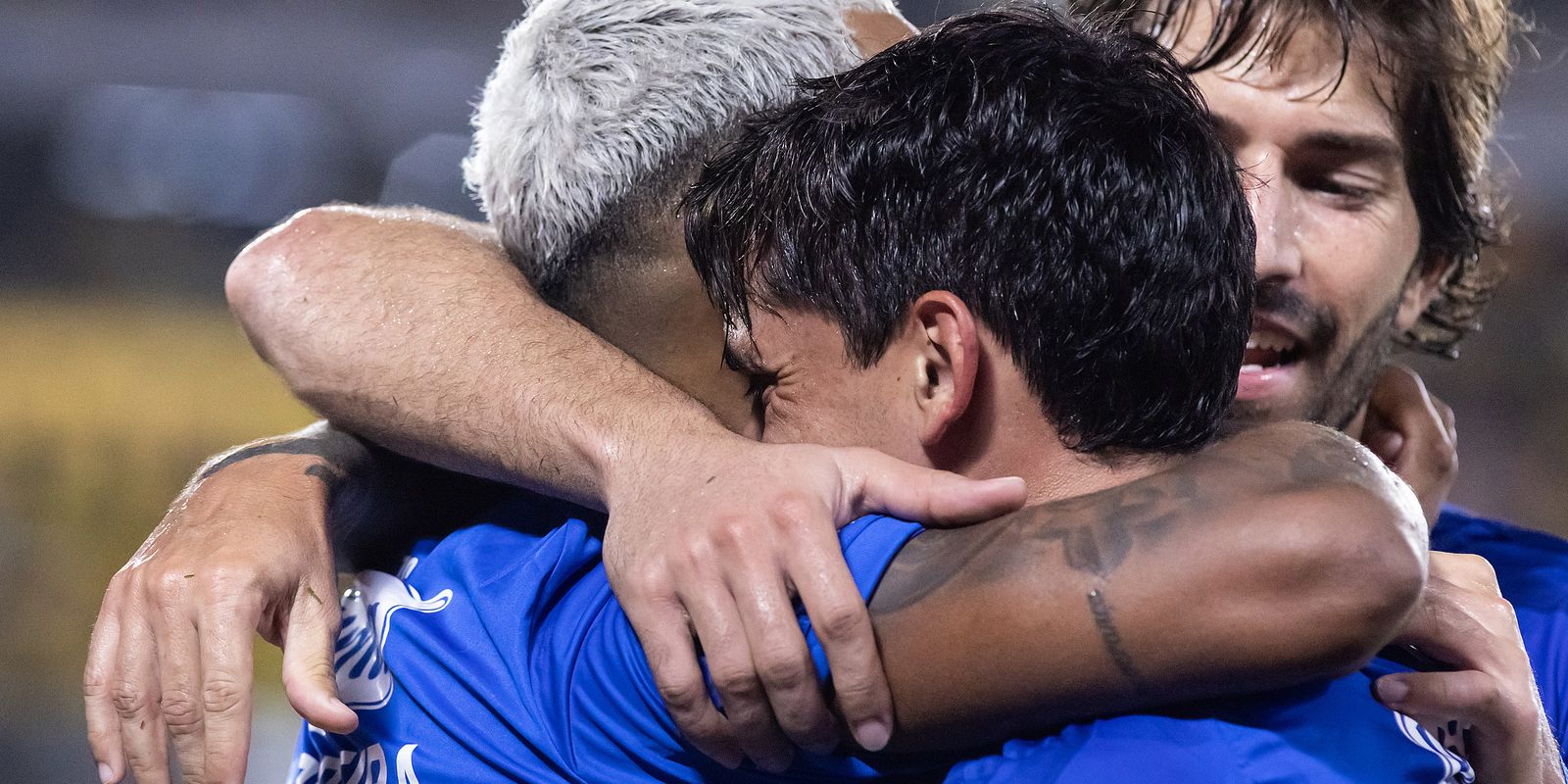 Cruzeiro recebe o Boca Juniors e Brasileiros agitam a Sul-Americana