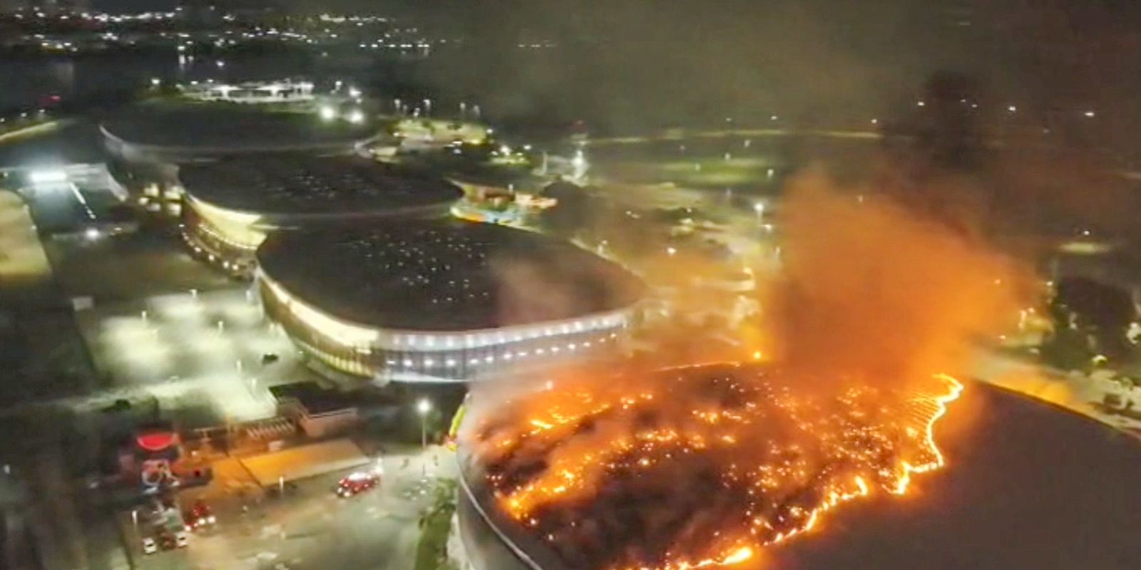 Incêndio atinge velódromo olímpico no Rio de Janeiro