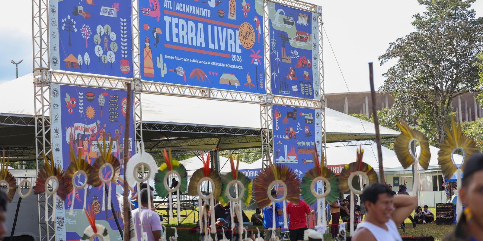 “Não é em vão que chegamos aqui”, diz indígena acampada em Brasília