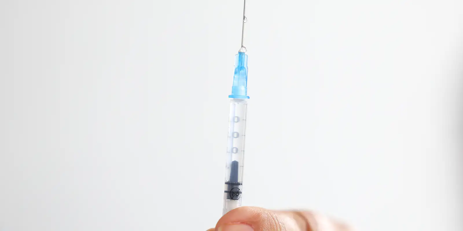 Vacinação contra gripe deve ocorrer antes do inverno, alerta governo