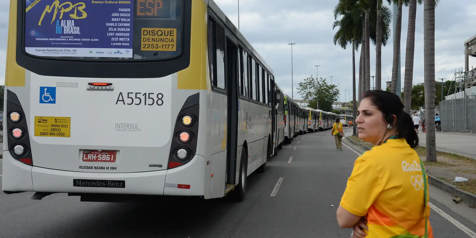Rodoviários do RJ avaliam proposta em assembleia após audiência no TRT