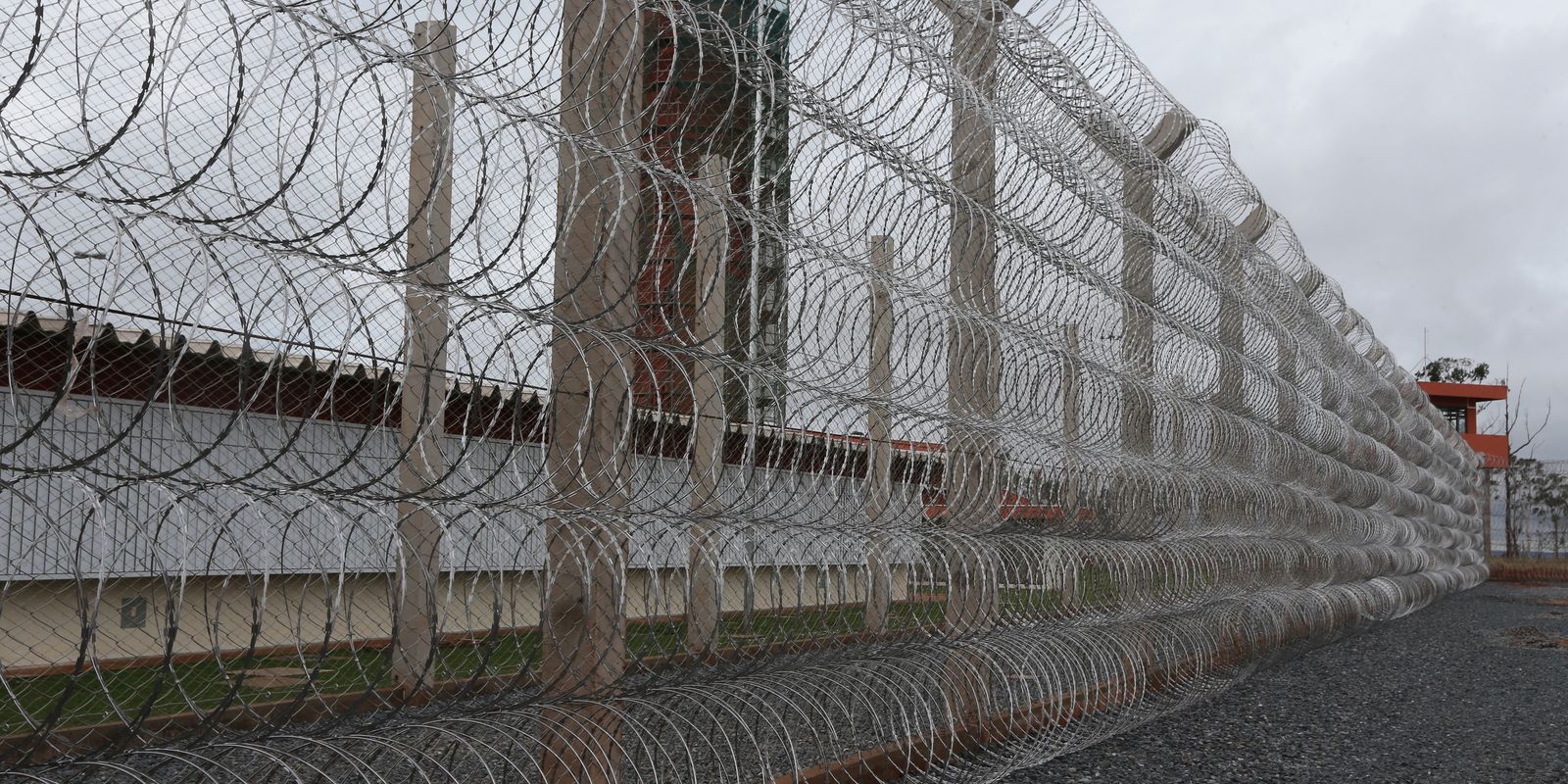 Penitenciária de Campo Grande adota padrão de segurança máxima