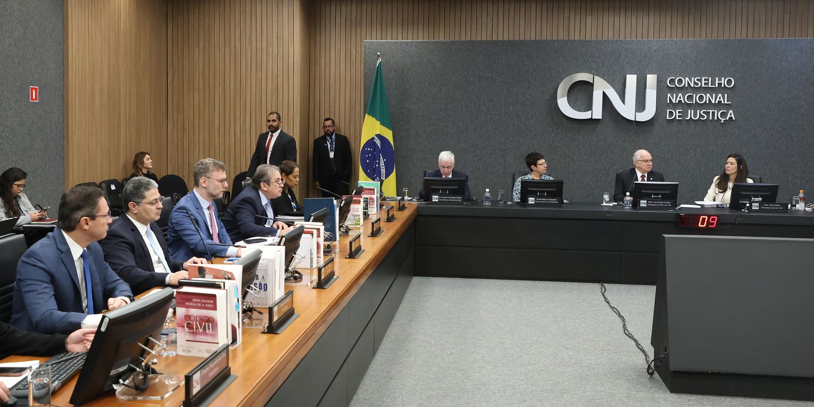 Grupo de trabalho do CNJ vai revisar “penduricalhos” pagos a juízes