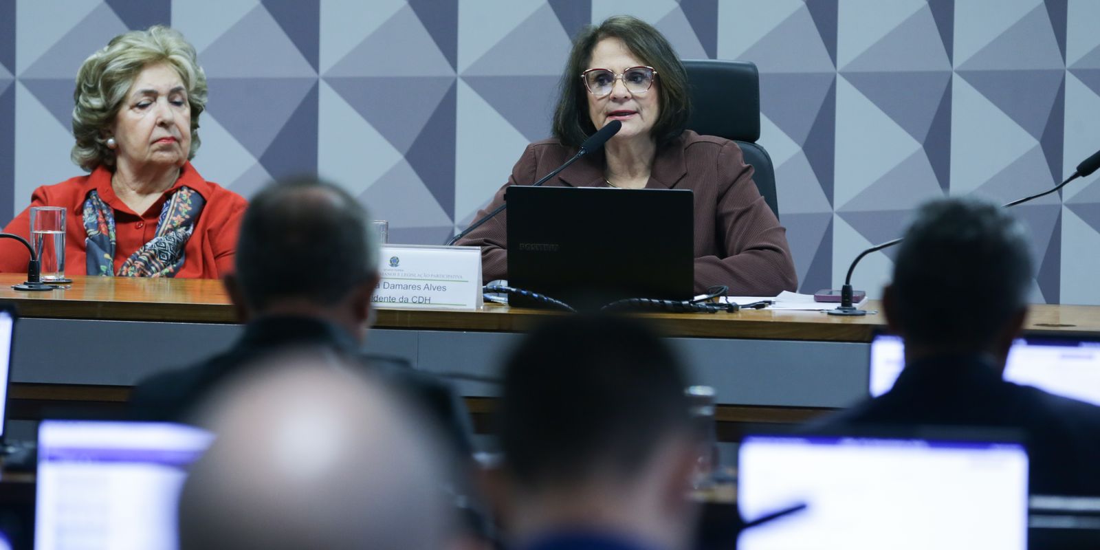 Senado suspende resolução que protegia crianças vítimas de estupros