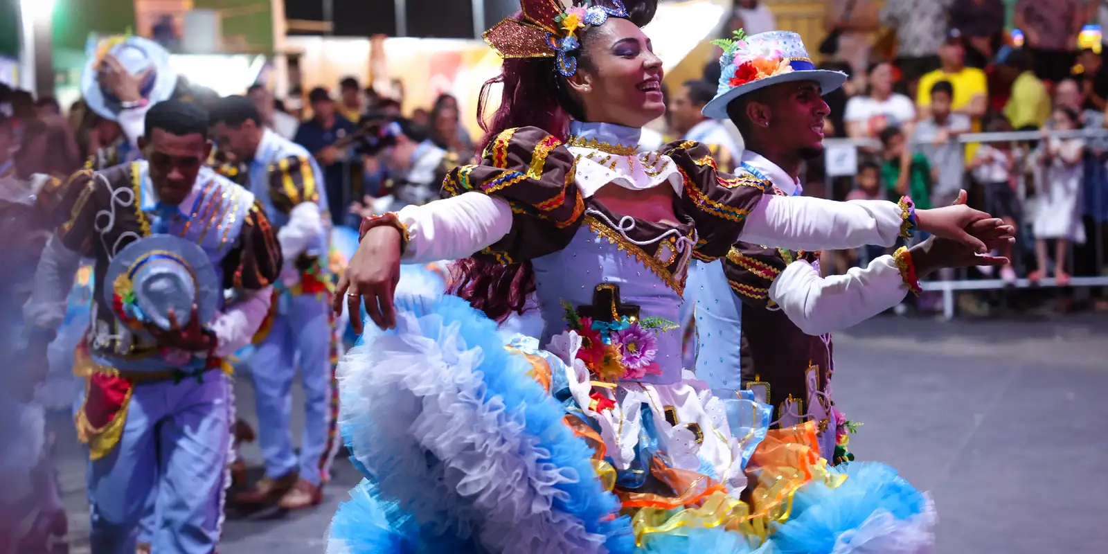 Festas típicas e Festival de Parintins aquecem turismo de junho