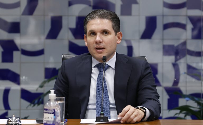 Motta diz que vai comprovar no STF a legalidade das emendas orçamentárias