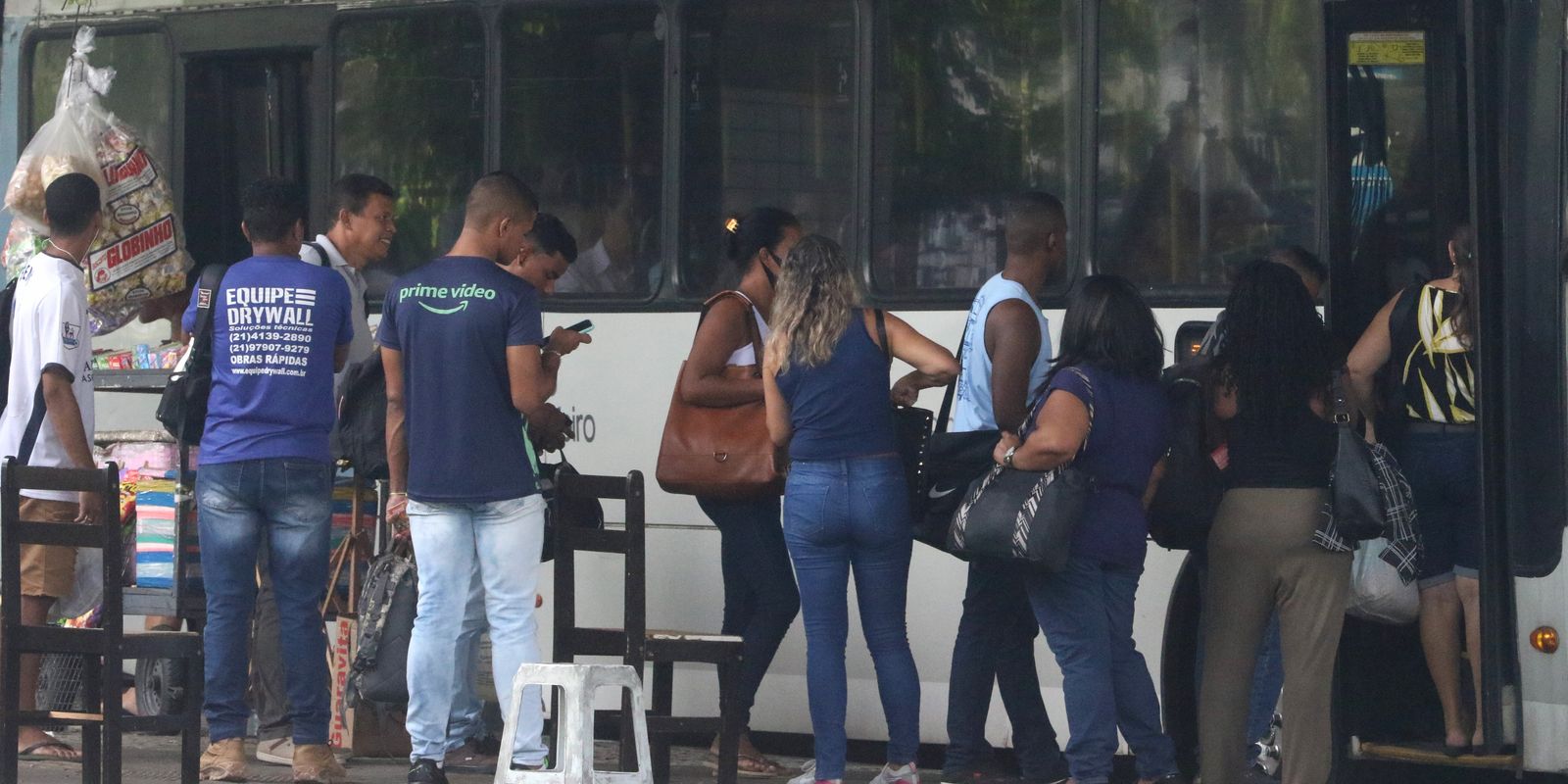 Sem acordo, rodoviários mantêm paralisação no Rio pelo terceiro dia