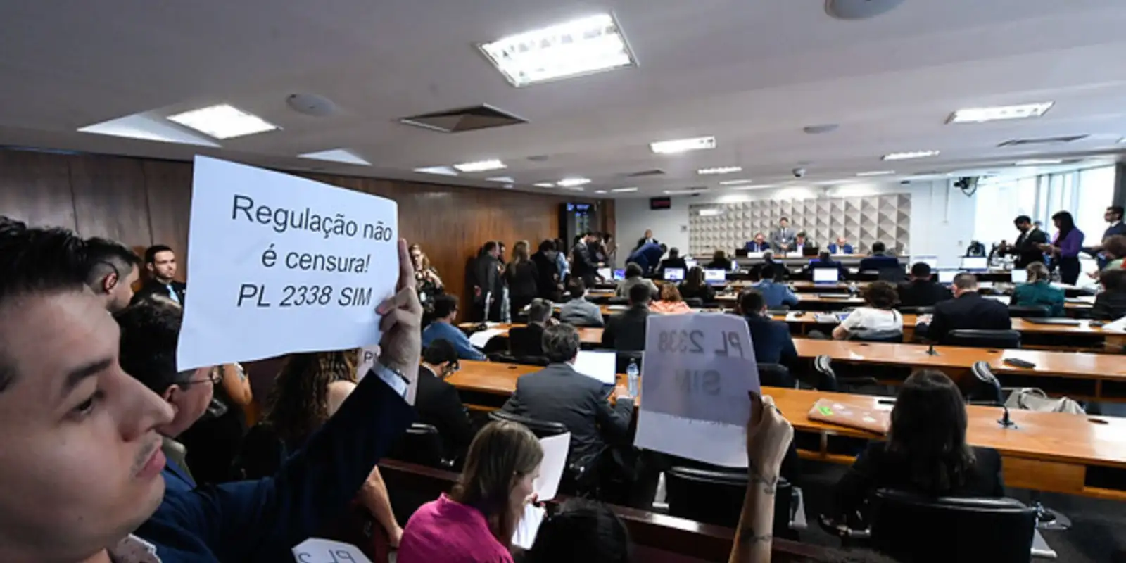 No Congresso, especialistas discutem embate entre jornalismo e IA