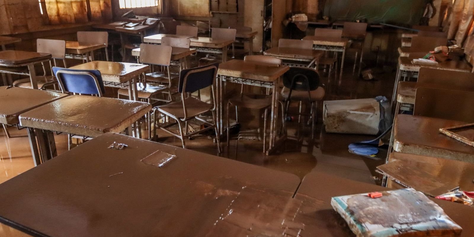 Eventos climáticos deixam 171 milhões de jovens sem aula no mundo