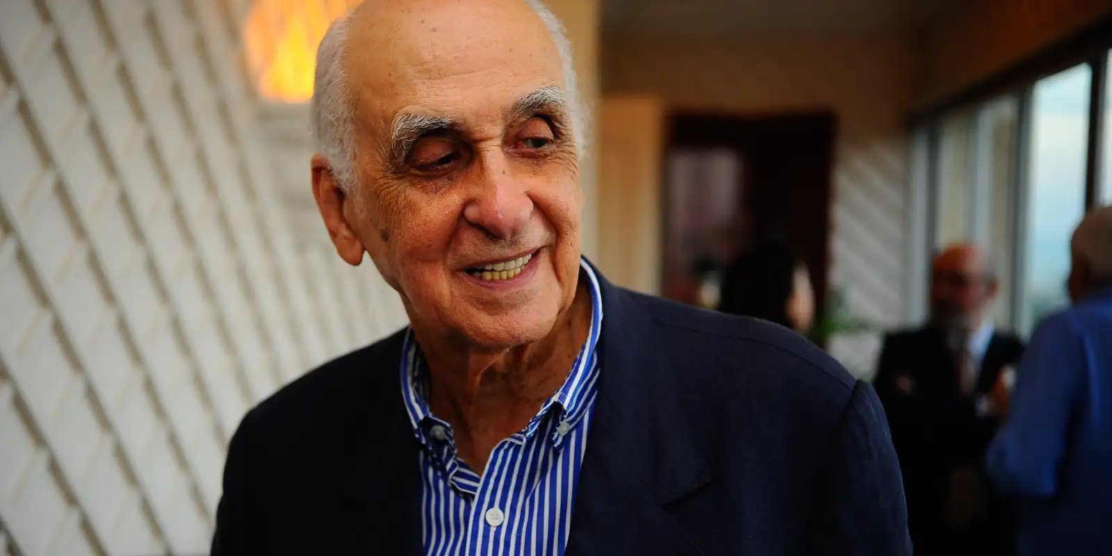 Corpo de Zuenir Ventura será velado nesta quarta na sede da ABL