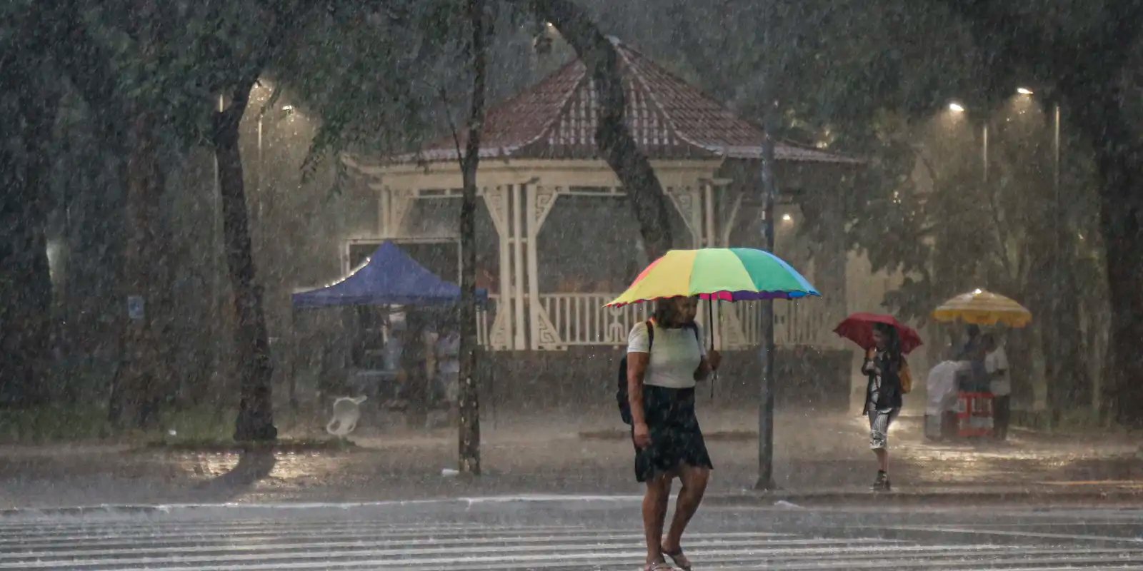 MG: mais de 600 cidades estão em alerta para tempestade nesta quarta