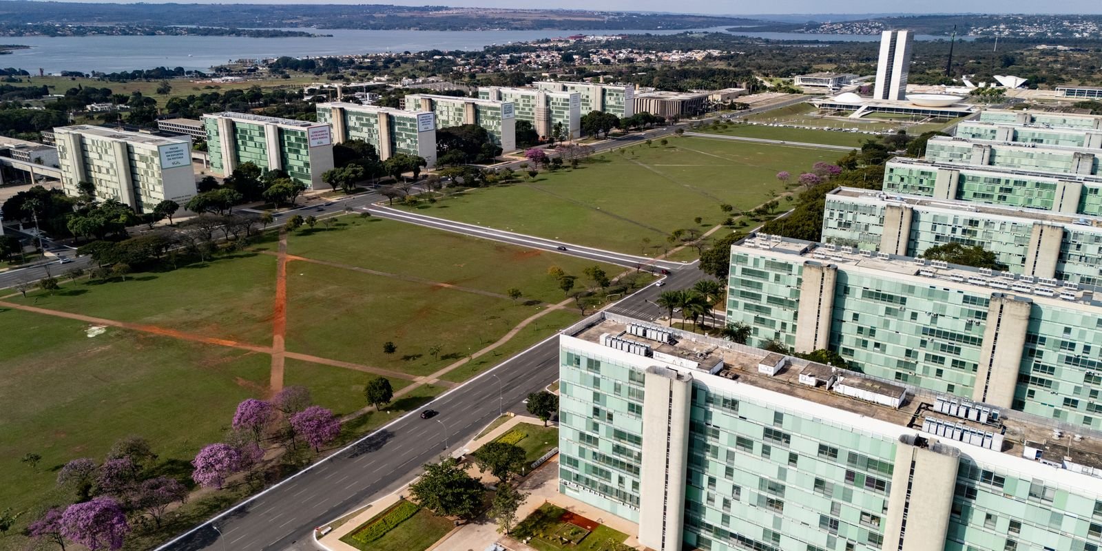 Arrecadação federal de agosto bate recorde e atinge R$ 235,5 bi