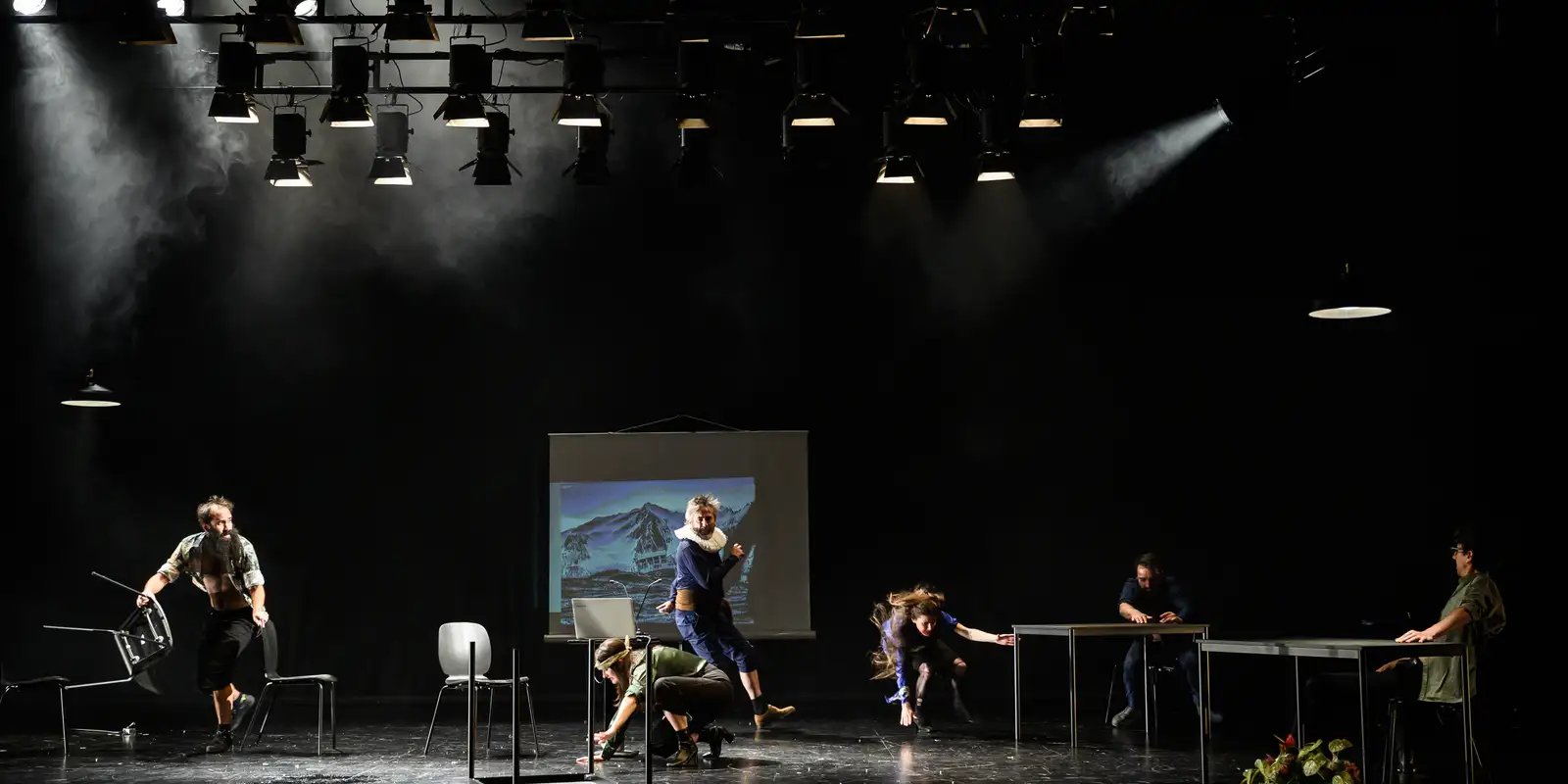 Porto Alegre em Cena: festival de artes cênicas agita capital gaúcha