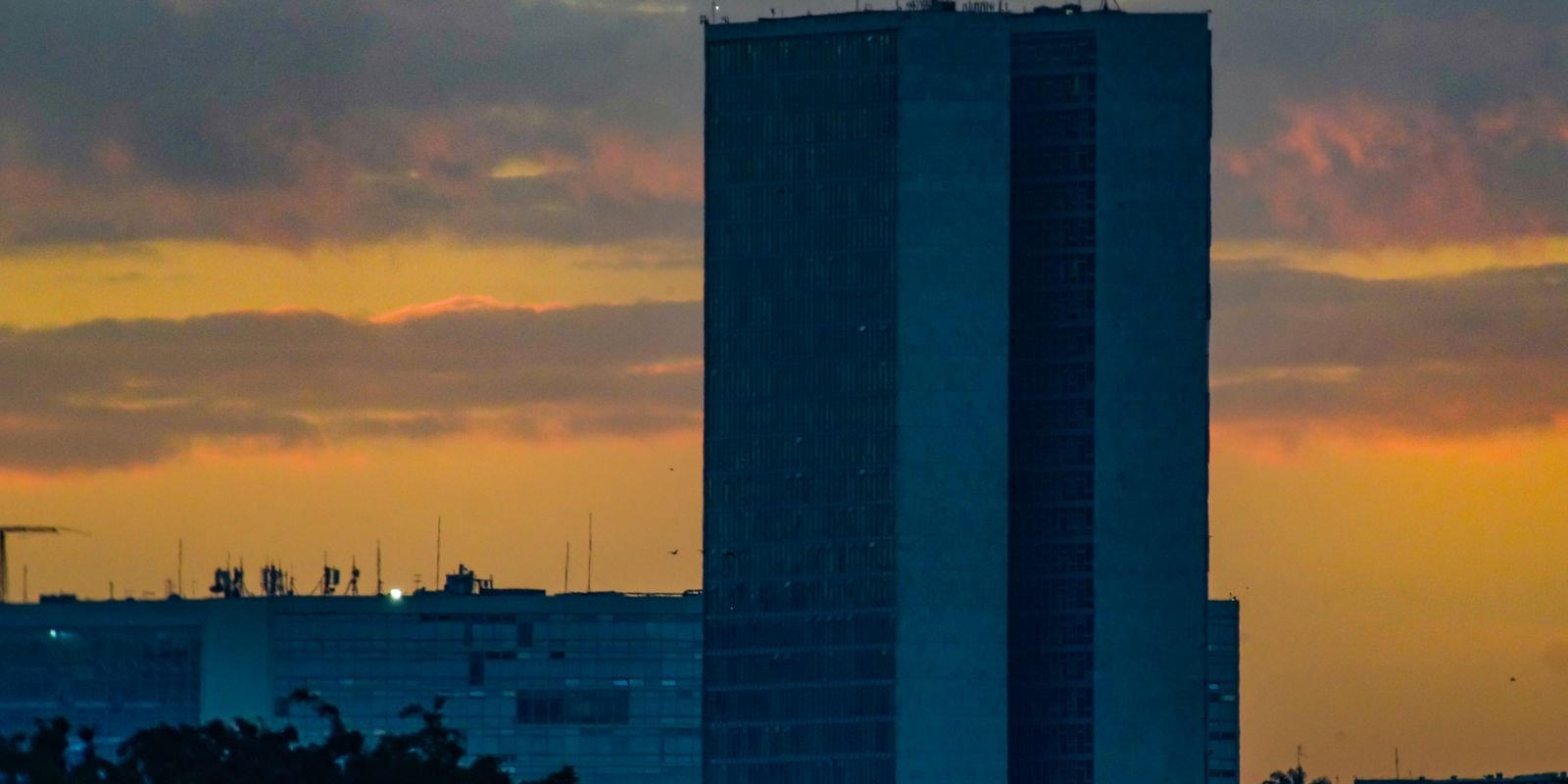 Congresso aprova fim da “taxa das blusinhas”; texto vai à sanção