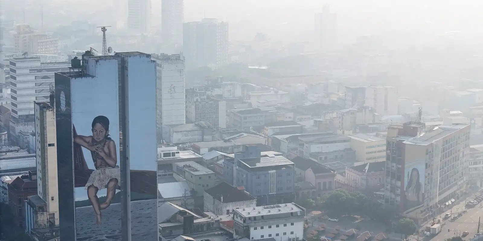 Fumaça de queimada que encobre Manaus traz alerta para riscos à saúde